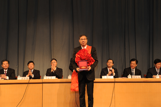 万博ManBetX在县经济工作会议上获多项荣誉.JPG